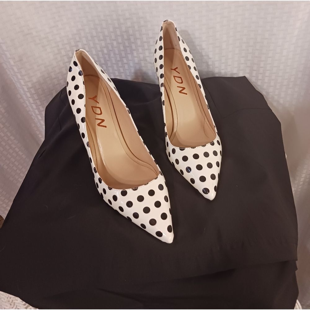 YDN High heel shoes